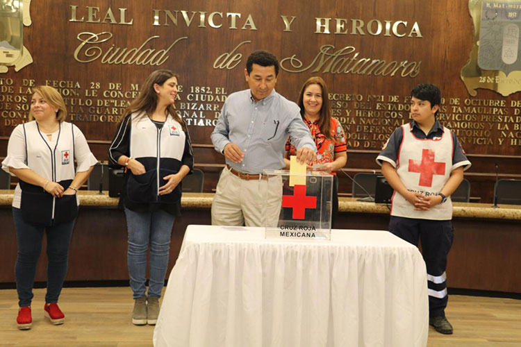 Activan Mario López y Marsella Huerta colecta de Cruz Roja
