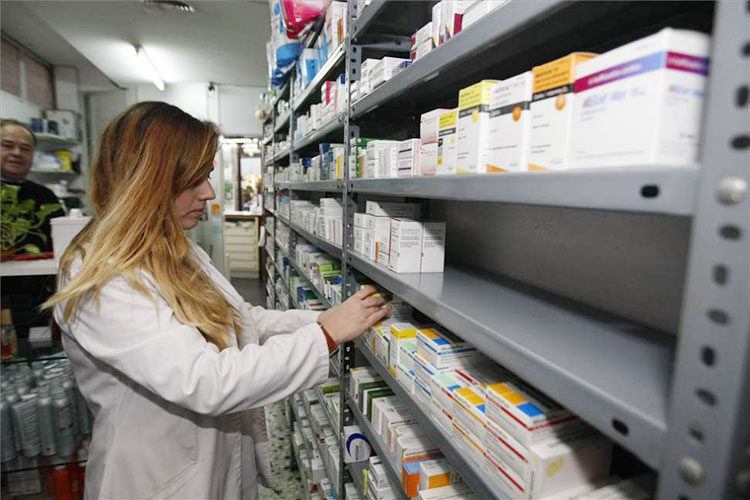 Veta AMLO a tres farmacéuticas por posible corrupción