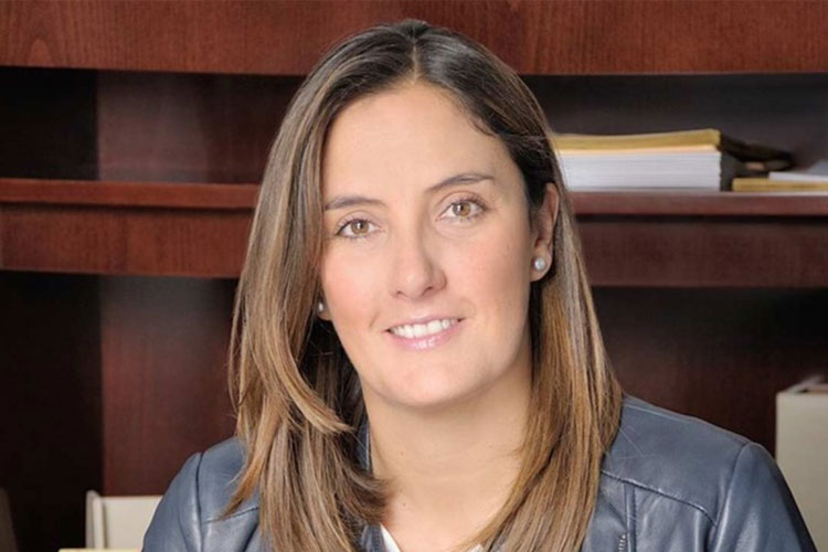 Patricia Vázquez renuncia a la Junta de Gobierno del INEE