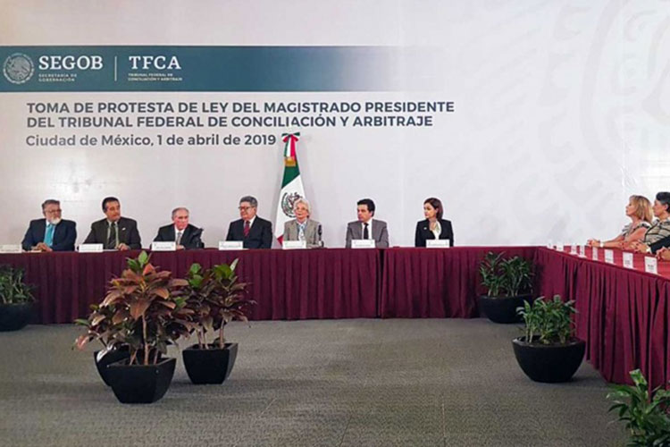 Toma Sánchez Cordero protesta a nuevo presidente del TFCA