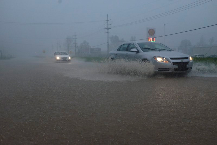 Severa tormenta causa penurias en el este de EEUU