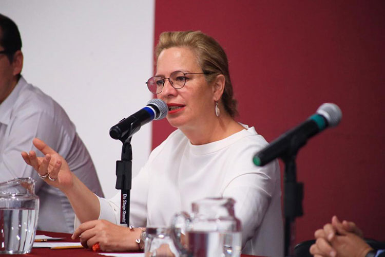 Josefa González renuncia a Semarnat porque retrasó un vuelo