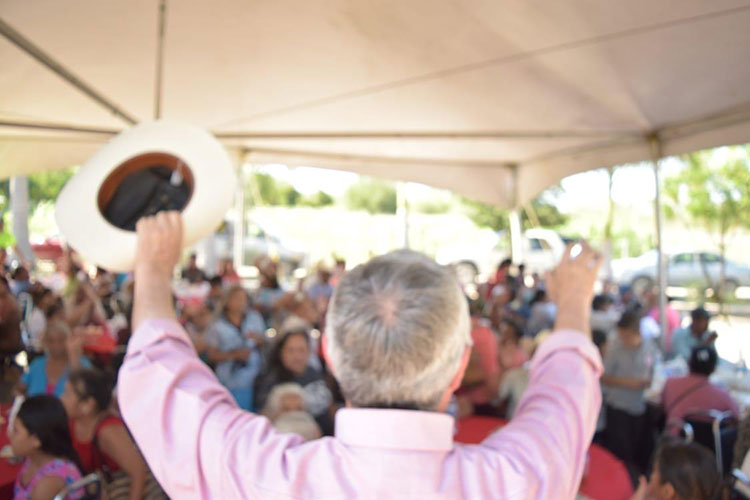 Cierra Etienne campaña en zona rural de Victoria