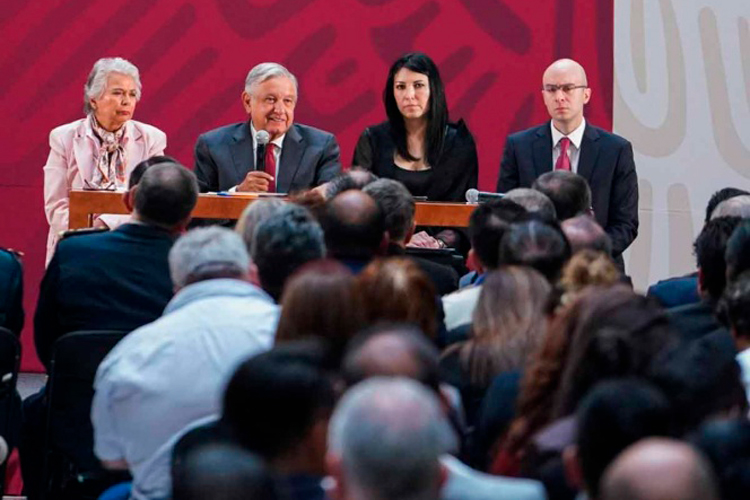 López Obrador pide a gabinete concluir censos de programas sociales