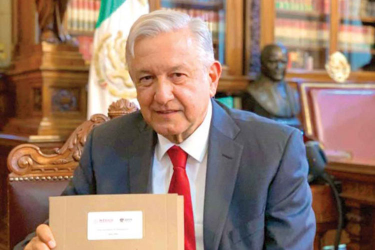 Seguridad y crecimiento, ejes del PND; presidente: adiós a ‘la bancarrota neoliberal’