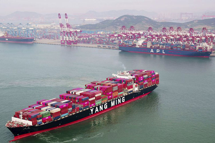 EEUU y China negocian a la sombra de nuevos aranceles