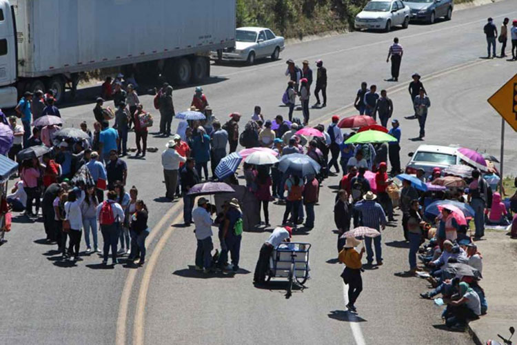 CNTE en Chiapas se va a paro; rechaza la Reforma Educativa
