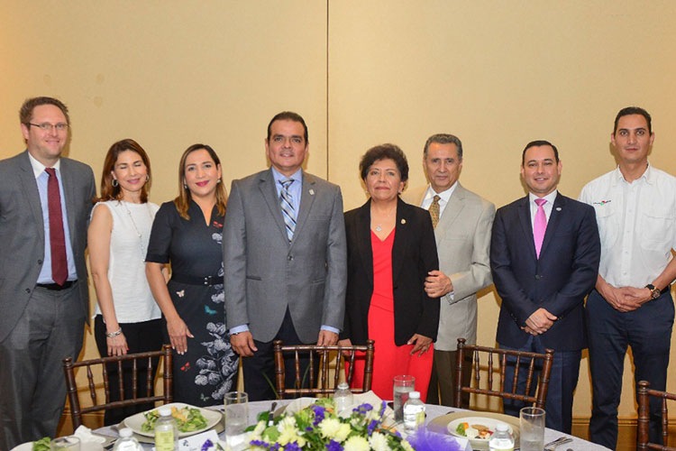 Reconoce la AAA gestión de la cónsul Carolina Zaragoza