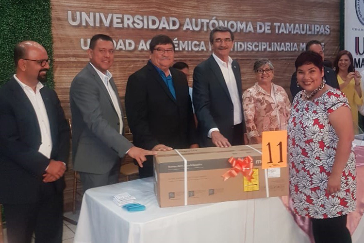 Festeja UAT a sus maestros en Ciudad Mante