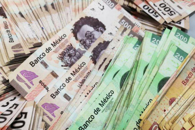 Salario mínimo debe llegar a 300 pesos: Coparmex