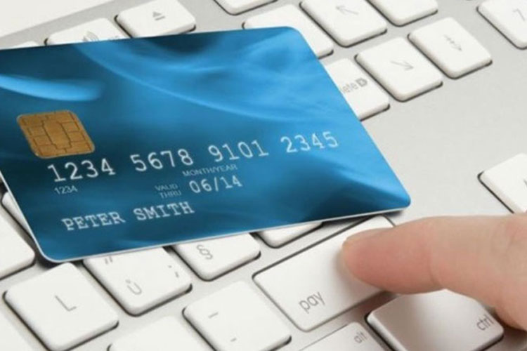 Se disparan fraudes cibernéticos con tarjetas bancarias