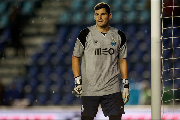 Casillas pide ”tranquilidad” ante los rumores sobre su retiro