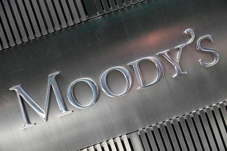 Advierte Moody´s bajo ingreso del sector público; necesita recortes