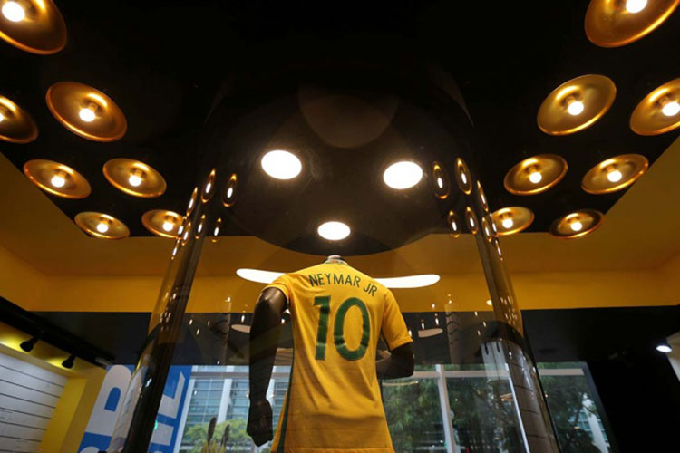 Neymar lidera a Brasil; Vinicius y Marcelo, fuera