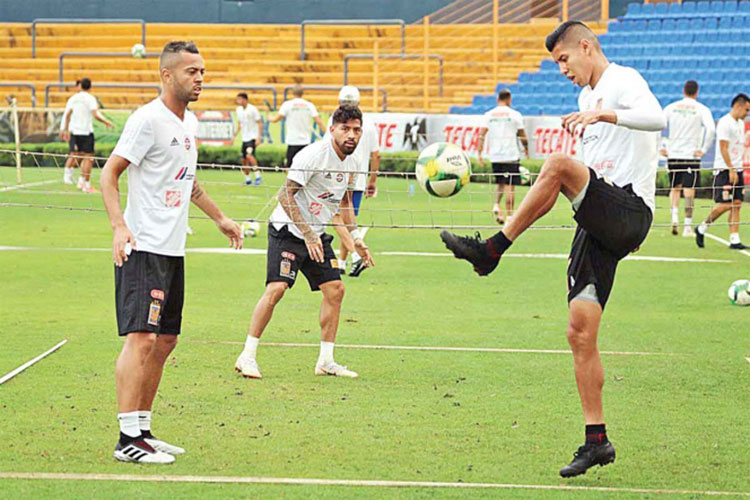 El orgullo regio está en juego