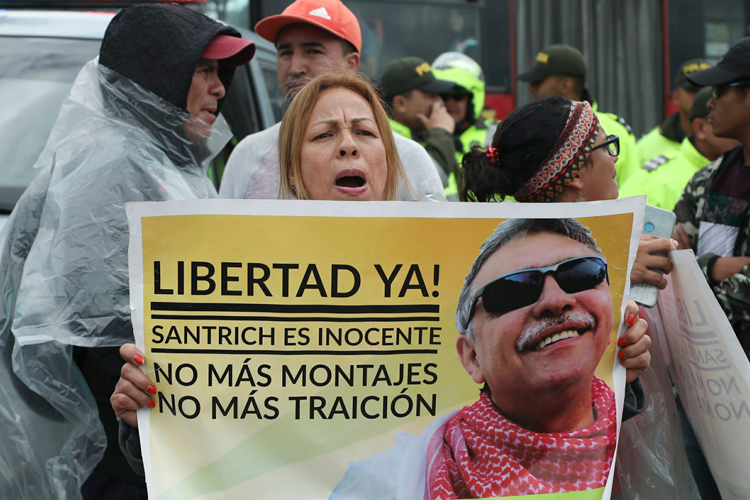 Colombia: excomandante de las FARC herido en la cárcel