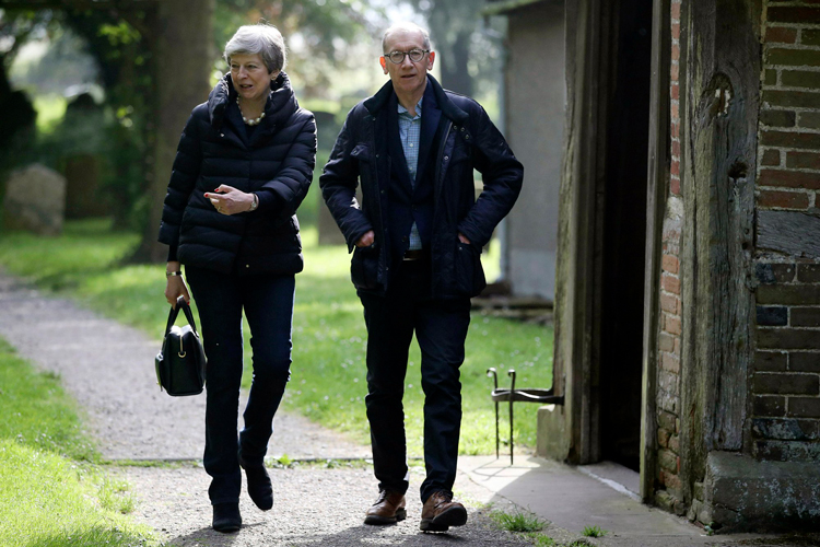 May: podrá haber nuevo referendo sobre el Brexit