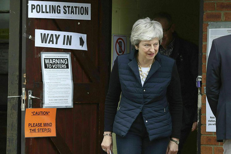 Partidos británicos acusan el Brexit en comicios locales