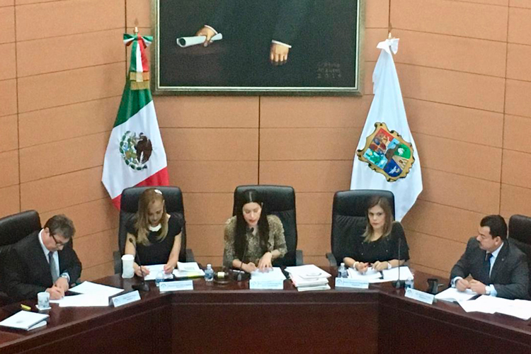 Válida TRIELTAM listas de candidatos del PAN