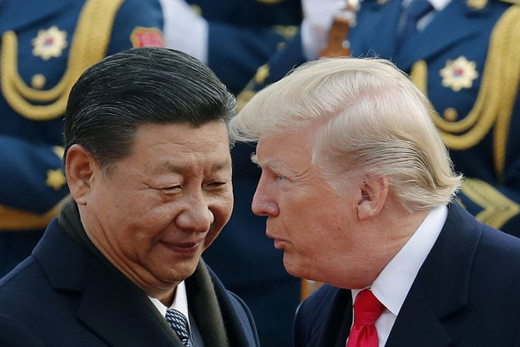 Trump aplaza aranceles sobre importación autos y autopartes