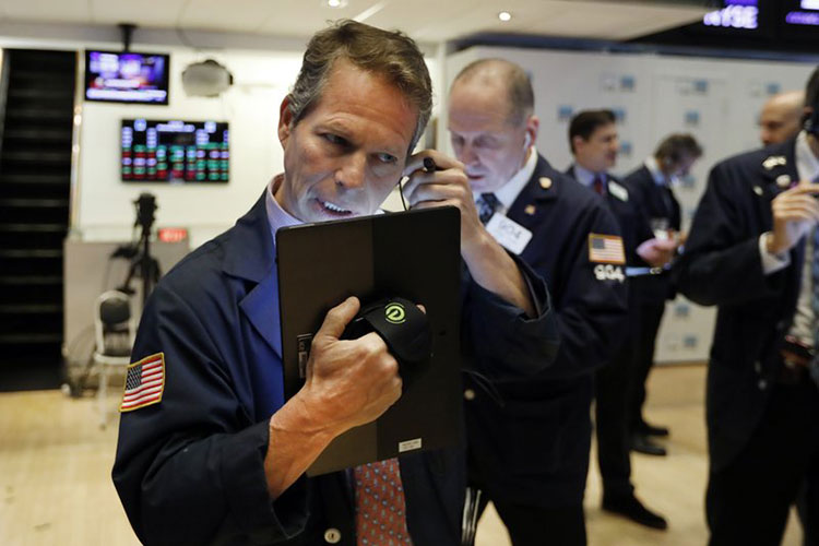 Fuerte baja en Wall Street en apertura