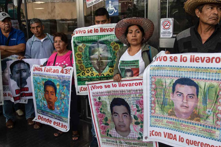 FGR crea Unidad de Investigación y Litigio para caso Ayotzinapa