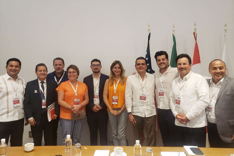 Se reúnen alcaldes con titular de SEDATUS en la Cumbre de AAN
