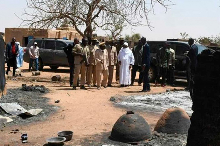 Ataque armado deja cerca de 100 muertos en Mali