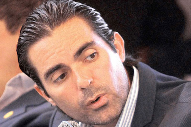 Vargas reitera su respeto a Paola Espinosa