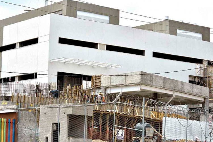 Costará 31 mil mdp rescatar hospitales; existen 306 obras inconclusas