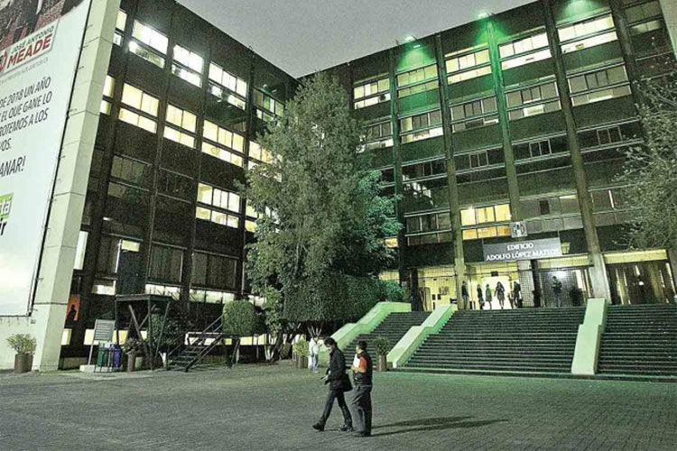 INE invalidó 395 mil registros de priistas