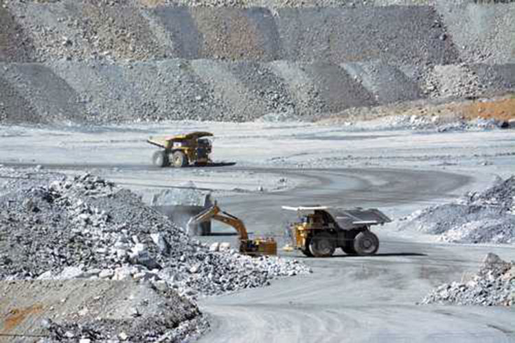 Desciende la producción minerometalúrgica 5.1% en abril: Inegi