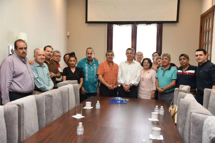 Reconoce Sector Comercial el Trabajo de Chucho Nader