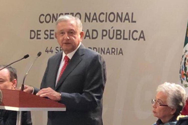 AMLO llama a Gobernadores a combatir inseguridad