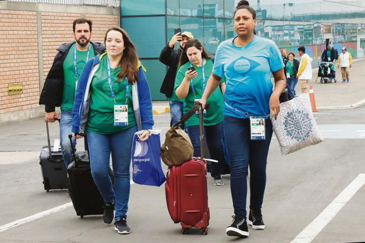 Inicia arribo de atletas a la sede de competencia