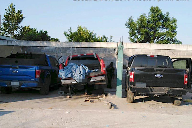 Encuentran camionetas con reporte de robo