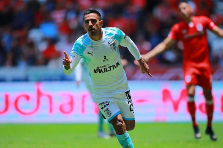 Gallos asaltan el ‘Infierno’ y se llevan tres puntos