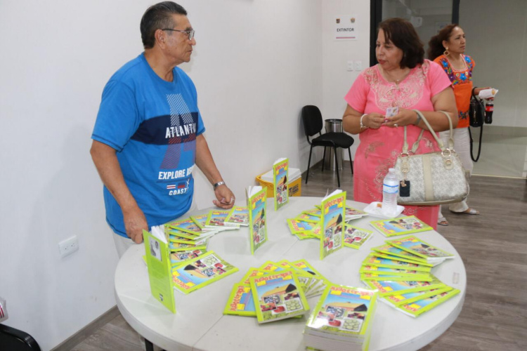 Ciudadanos presentan libro “Jugoterapia”, en Casa de Cultura del Fovissste