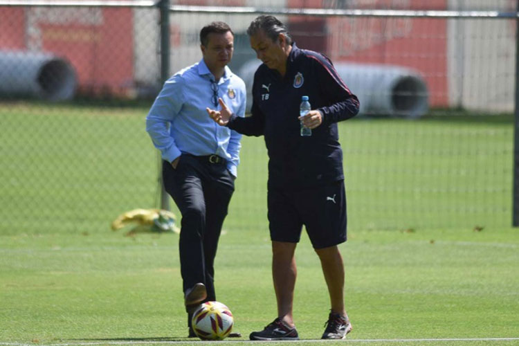 Mariano Varela tiene más poder de decisión en Chivas