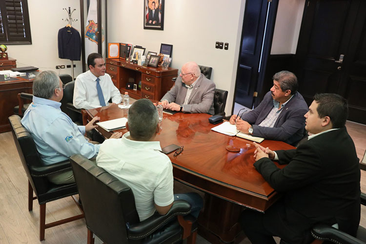Dialogan Rivas, funcionarios de COMAPA y CILA sobre saneamiento de aguas residuales