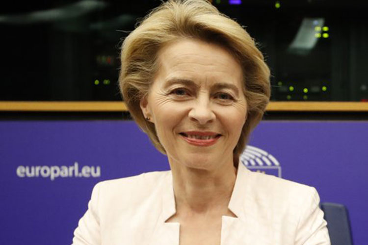 Eurodiputados interrogan a aspirante a presidir la Comisión