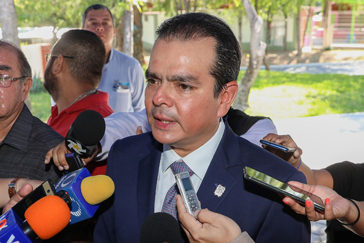 Consigue NLD más de 300 millones de pesos en obras