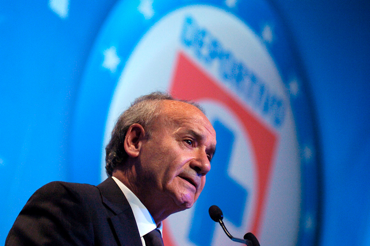Cooperativa Cruz Azul informa destitución del ‘Billy’ Álvarez por mandato de juez