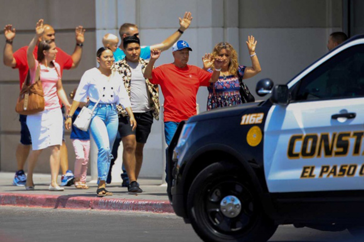 Abre Texas unidad antiterrorismo tras masacre en El Paso