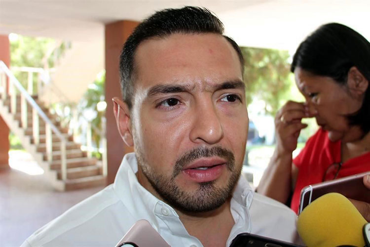 Alejandro Martínez Castañón se queda en la 4T de Profeco