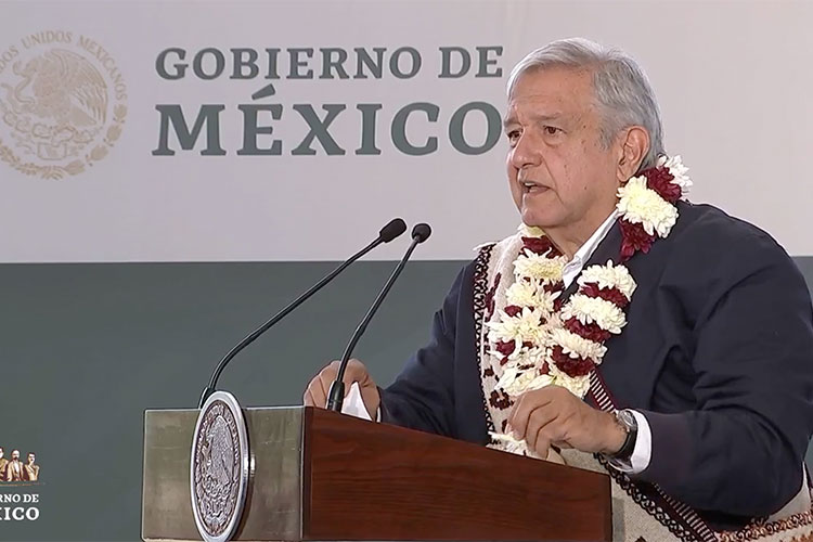 Presume AMLO salario de trabajadores inscritos en el IMSS