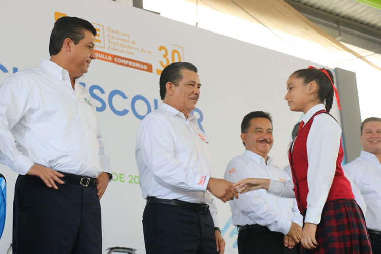 Llama SNTE a SET autorizar espacios a maestros