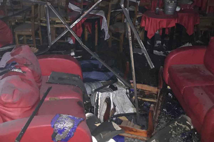 Atacan sicarios un bar en Coatzacoalcos; 21 muertos