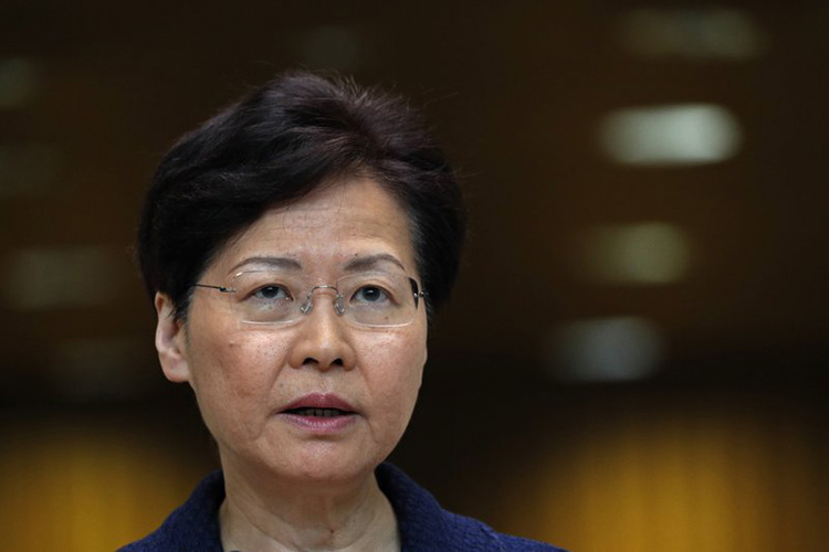 Líder de Hong Kong promete diálogo para acabar con protestas