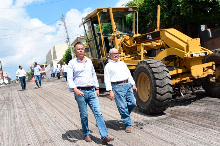 Atiende Chucho Nader rezago de Pavimentación en Sectores Antiguos de Tampico